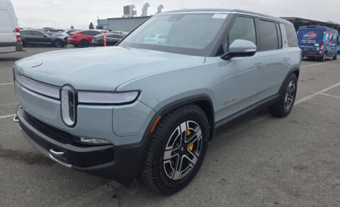 2023 Rivian R1S Adventure