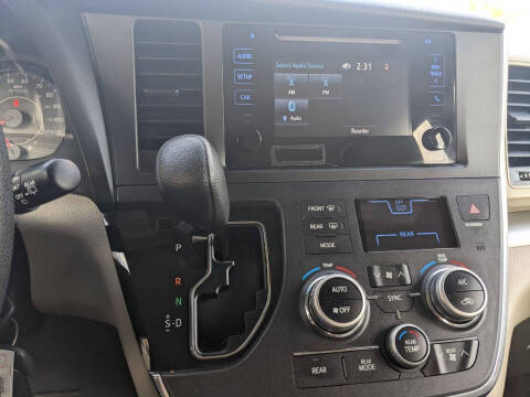 2017 Toyota Sienna L 7-Passenger