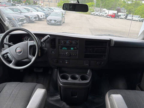 2024 GMC Savana 2500