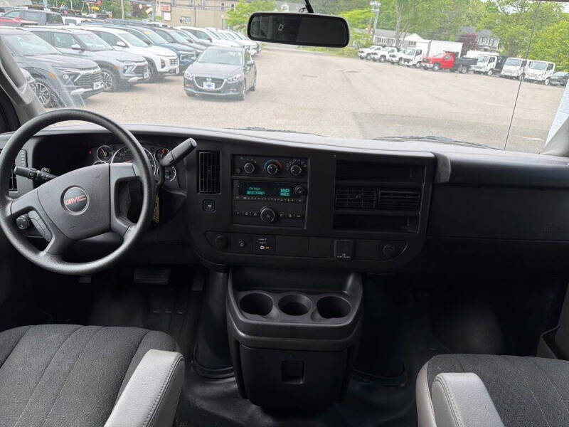 2024 GMC Savana 2500