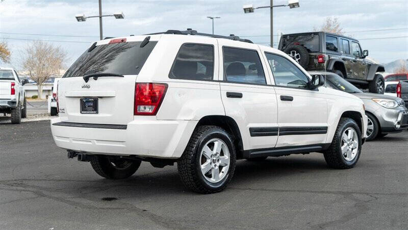 2006 Jeep Grand Cherokee Laredo
