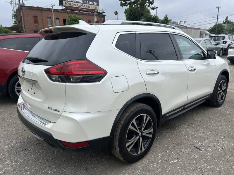 2017 Nissan Rogue SL