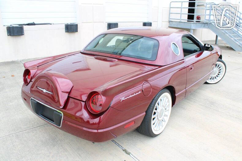 2004 Ford Thunderbird Deluxe