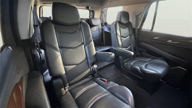 2020 Cadillac Escalade Luxury