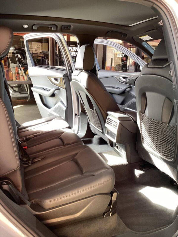 2022 Audi Q7 quattro Premium Plus 55 TFSI