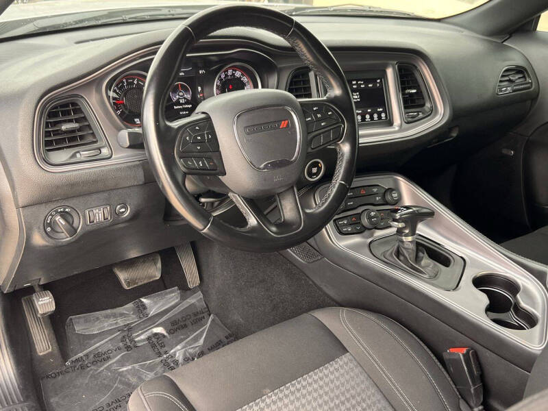 2023 Dodge Challenger SXT