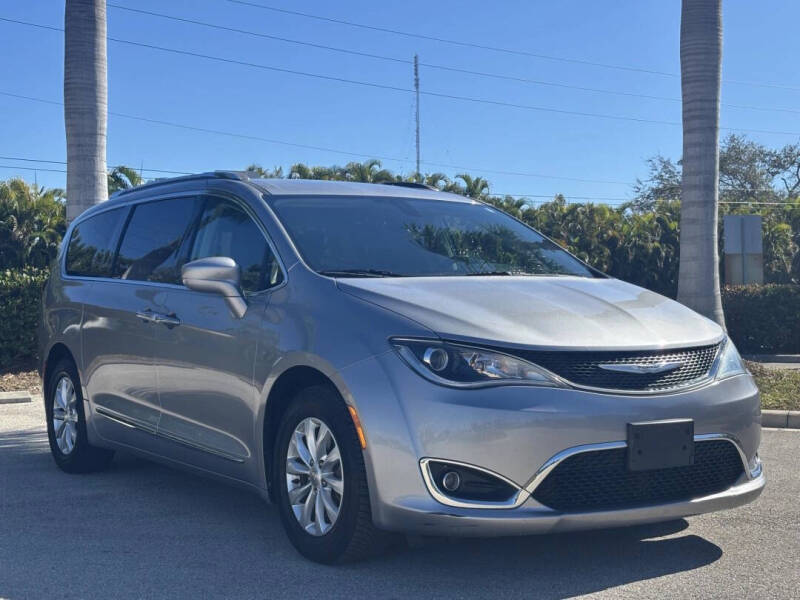 2019 Chrysler Pacifica Touring L