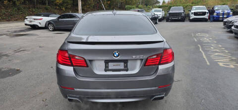 2011 BMW 5 Series 550i