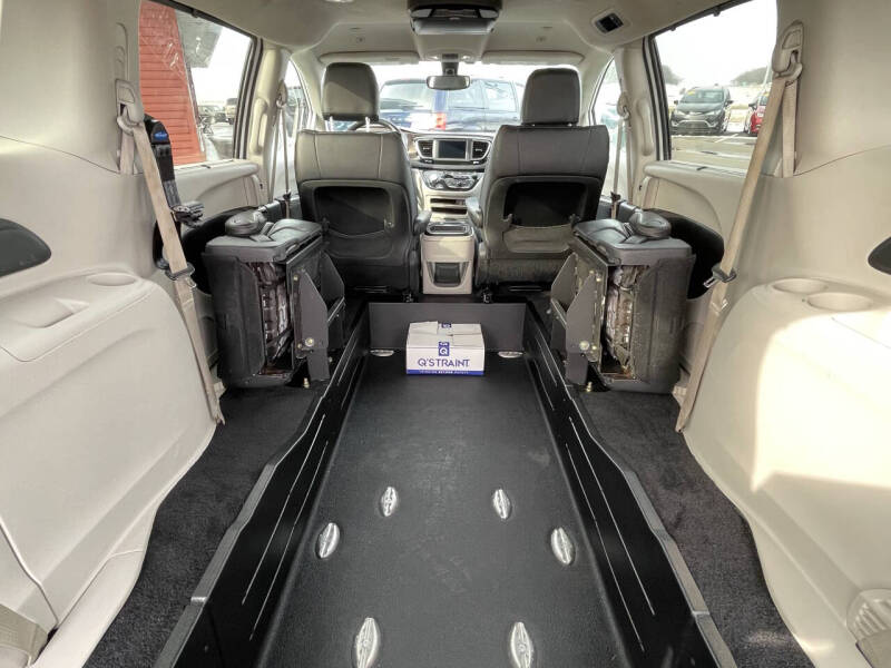 2019 Chrysler Pacifica Touring L