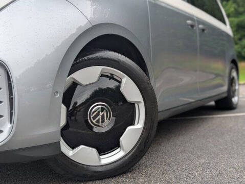 2025 Volkswagen ID. Buzz Pro S Plus