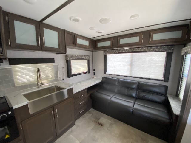 2020 Coleman Coleman Light 2515RL