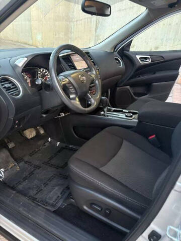 2017 Nissan Pathfinder S