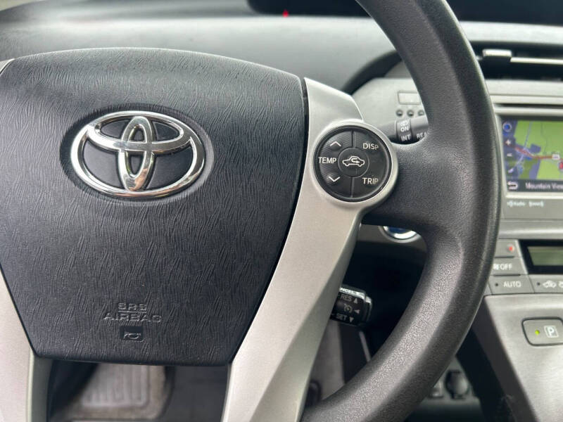 2013 Toyota Prius Plug-in Hybrid