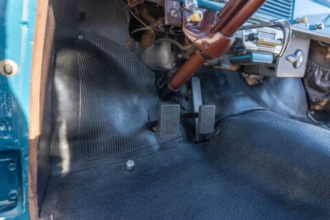 1951 Kaiser Henry-J Coupe