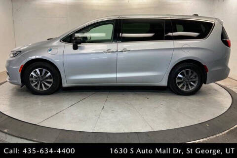 2024 Chrysler Pacifica Plug-In Hybrid