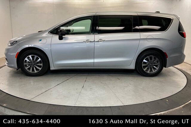 2024 Chrysler Pacifica Plug-In Hybrid