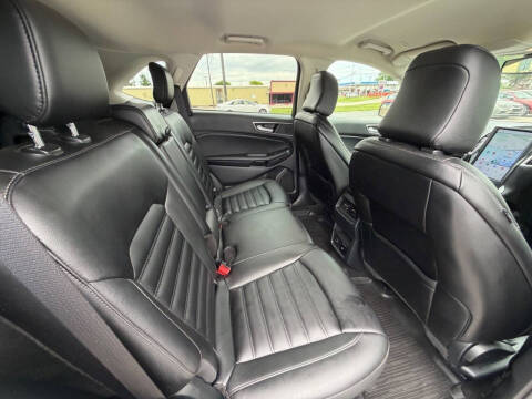 2022 Ford Edge SEL