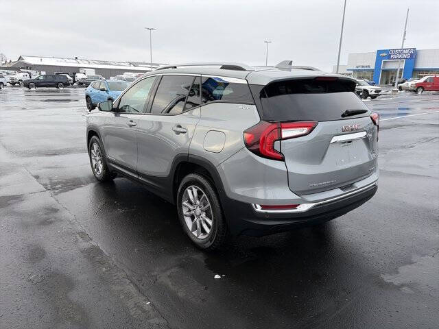 2024 GMC Terrain SLT