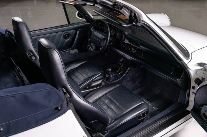 1993 Porsche 911 Carrera 2