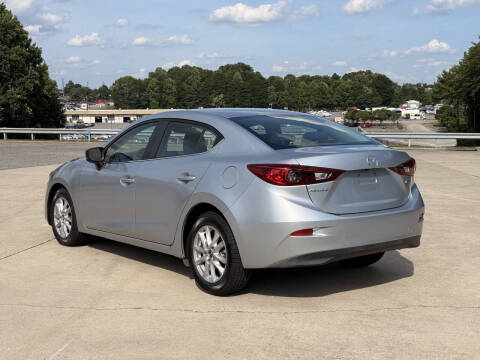 2018 Mazda MAZDA3 Sport
