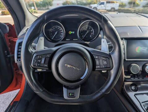 2016 Jaguar F-TYPE R