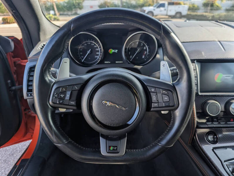 2016 Jaguar F-TYPE R