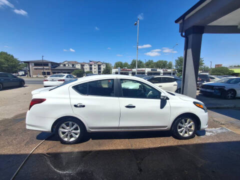 2016 Nissan Versa 1.6 SL