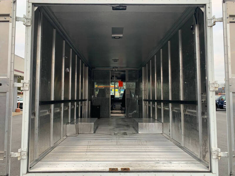 2013 Ford E-Series E-450 SD