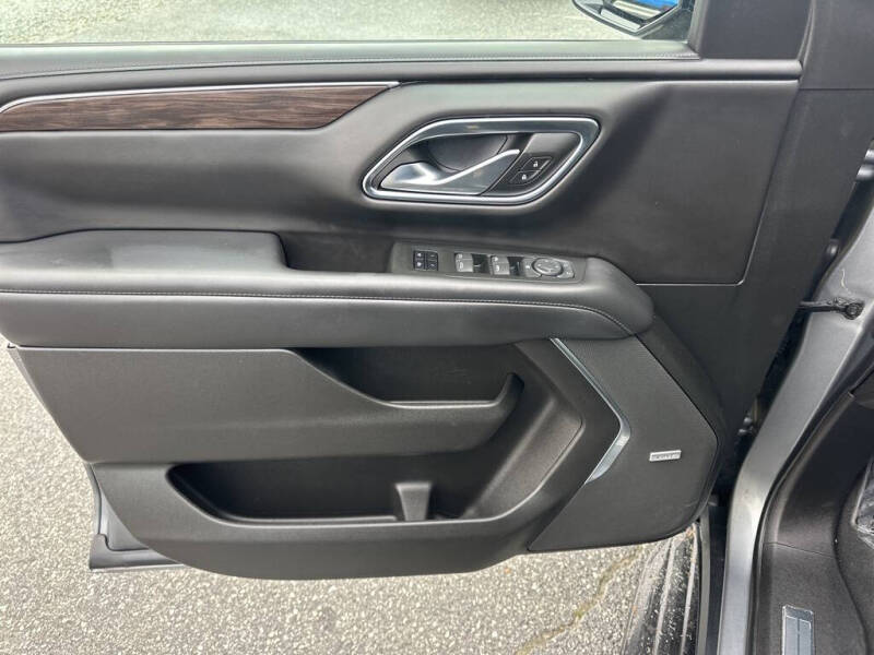 2022 Chevrolet Suburban LT