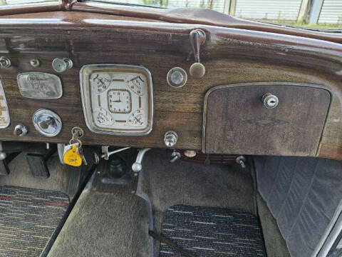 1937 Chrysler Airflow