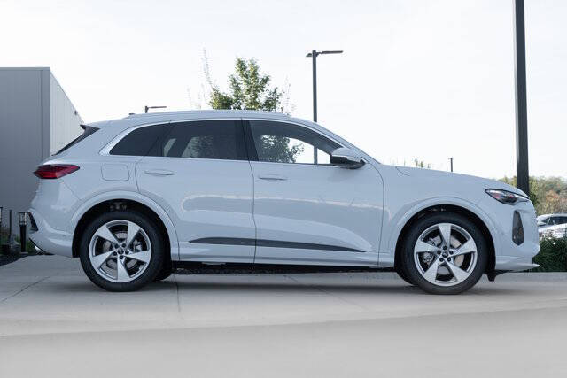 2025 Audi Q5 quattro Prestige TFSI