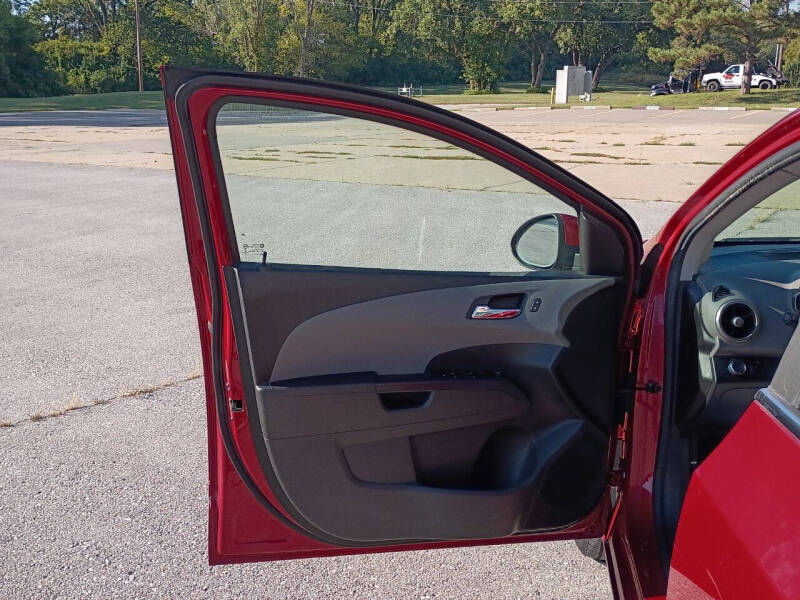 2015 Chevrolet Sonic LT Auto