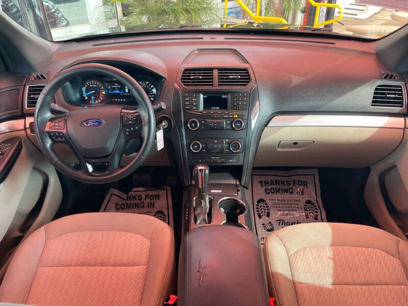 2018 Ford Explorer