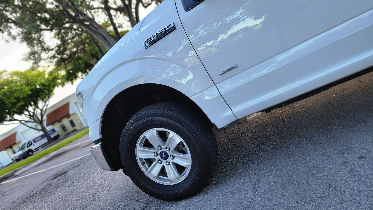 2015 Ford F-150  - $18,900