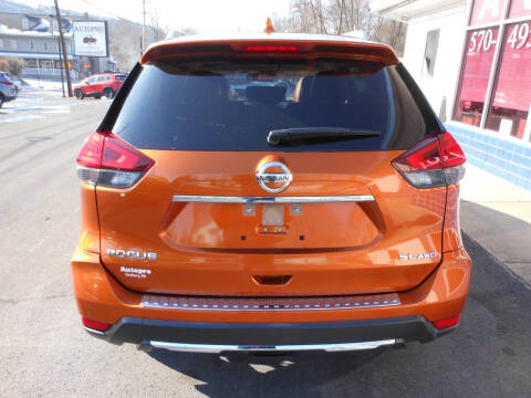 2017 Nissan Rogue SL