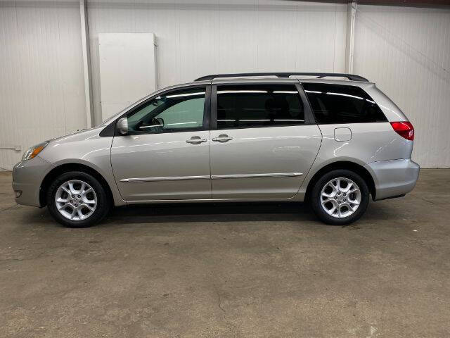 2004 Toyota Sienna XLE Limited 7 Passenger