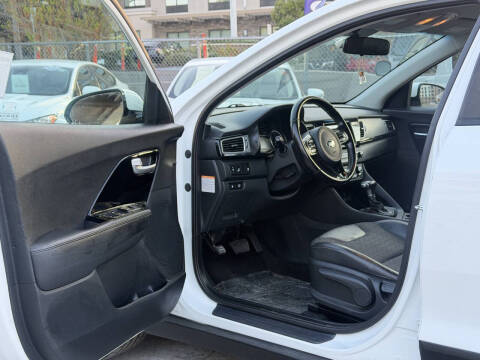 2017 Kia Niro EX