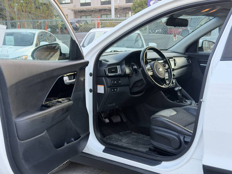 2017 Kia Niro EX