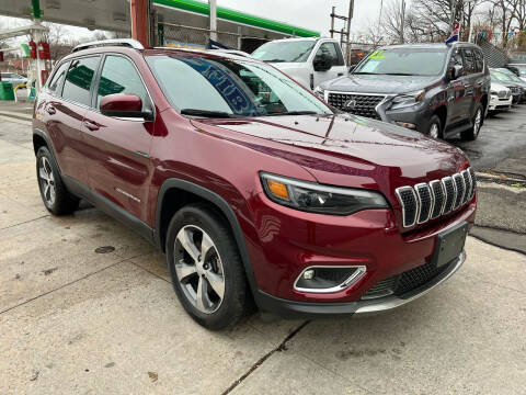 2019 Jeep Cherokee for sale at LIBERTY AUTOLAND INC - LIBERTY AUTOLAND II INC in Queens Villiage NY