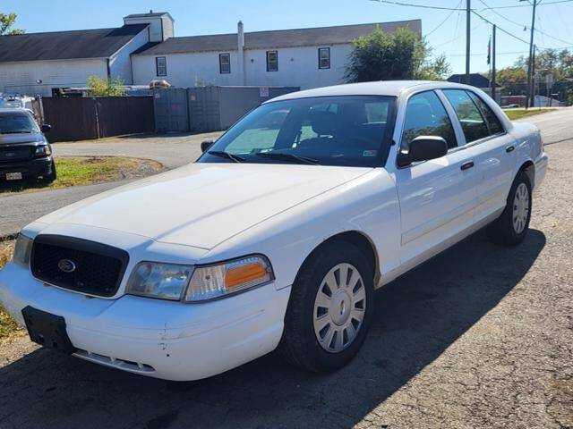 2009 Ford Crown Victoria for sale at High Performance Motors in Nokesville VA