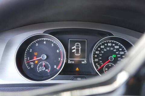 2015 Volkswagen Golf TSI SE