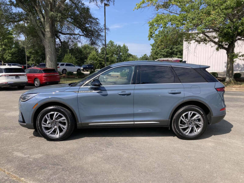 2023 Lincoln Corsair Standard