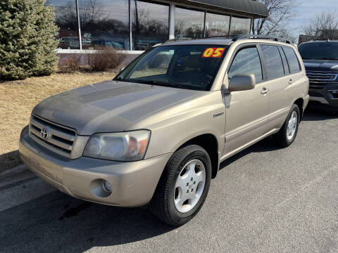 2005 Toyota Highlander for sale at Steve's Auto Sales in Madison WI