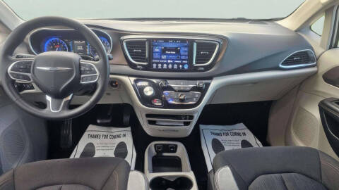2017 Chrysler Pacifica Touring