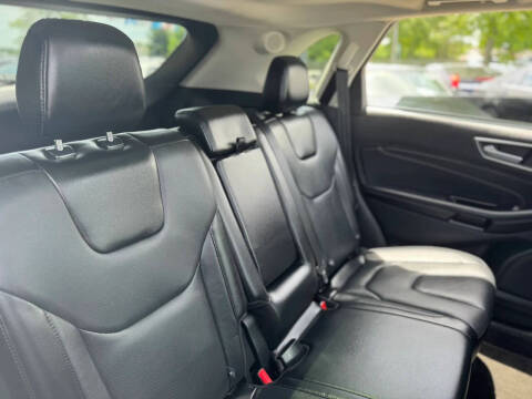 2016 Ford Edge Titanium