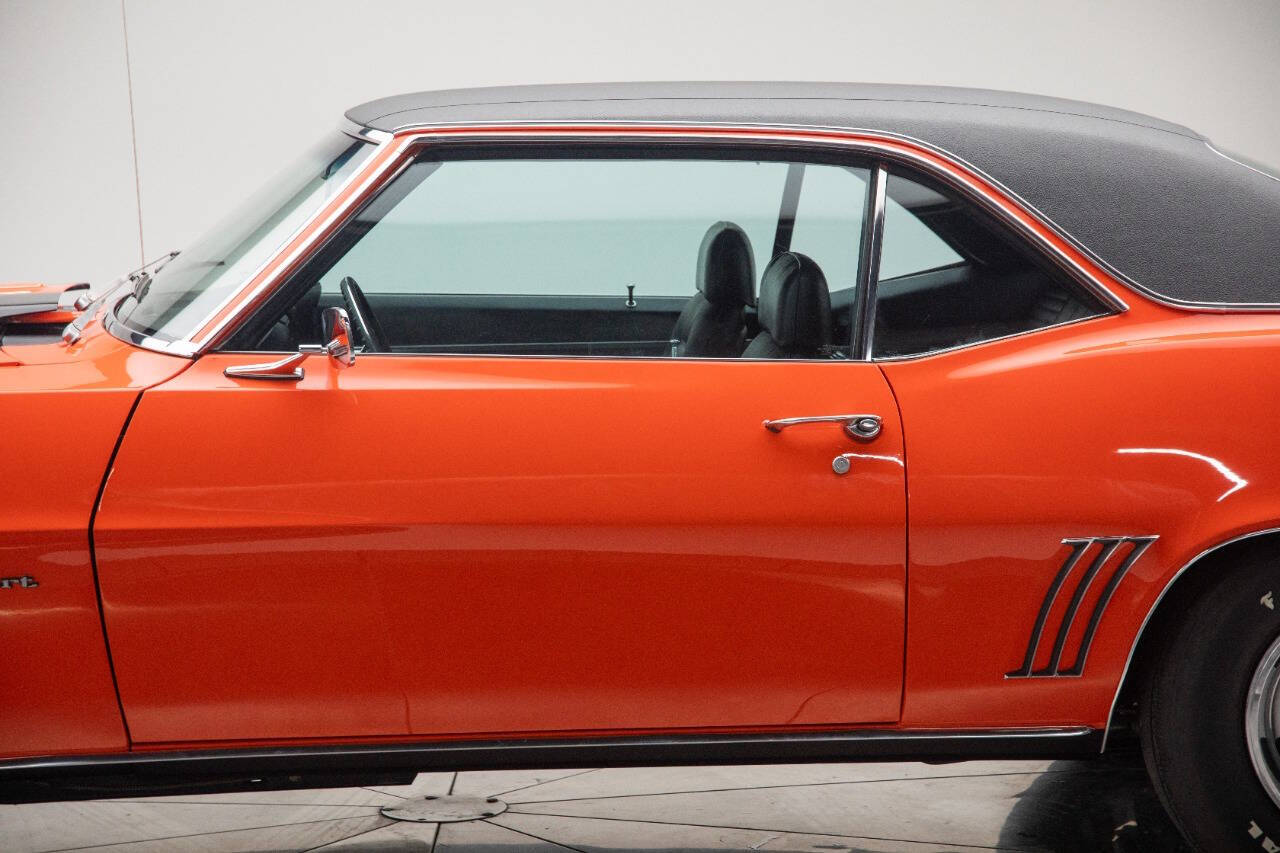 1969 Chevrolet Camaro 12