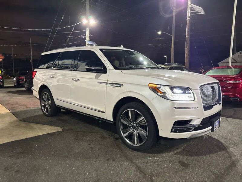 2019 Lincoln Navigator Select