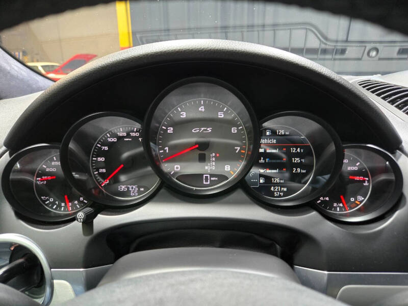 2013 Porsche Cayenne GTS