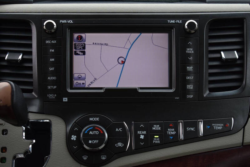 2013 Toyota Sienna Limited 7-Passenger