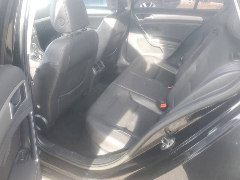 2015 Volkswagen Golf TSI S